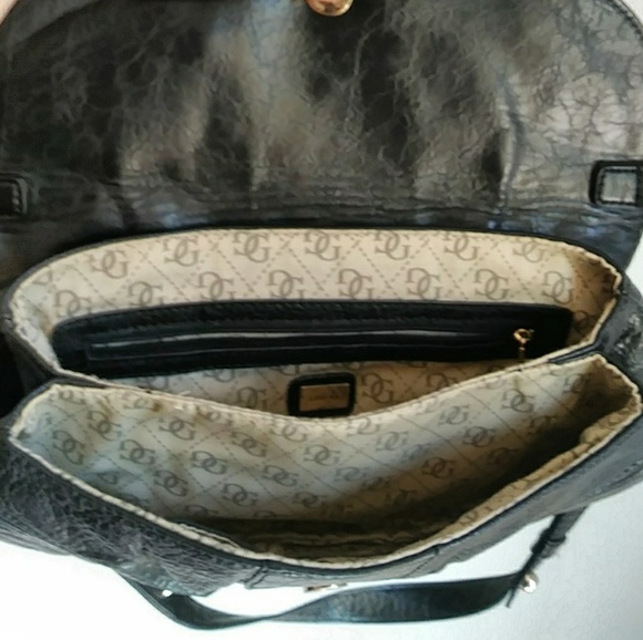 Guess satchel purse - Picture 5 of 8